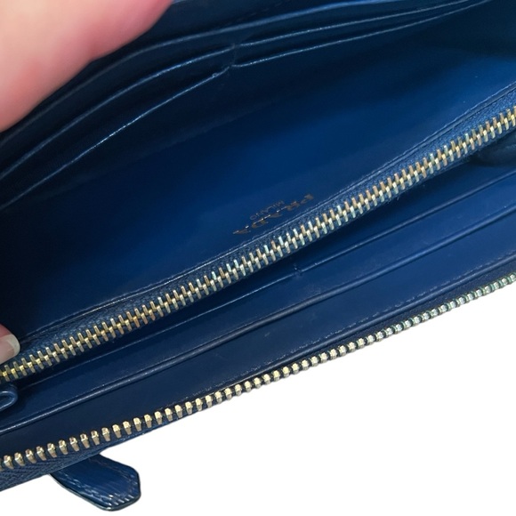 Authentic Prada Vittello Move Long L-Shaped Zip Around Wallet 1ML183 - Preowned - Picture 9 of 11